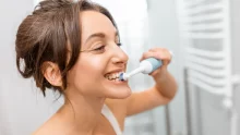 Meilleure brosse à dents électrique 2026 : notre comparatif du petit prix au haut de gamme